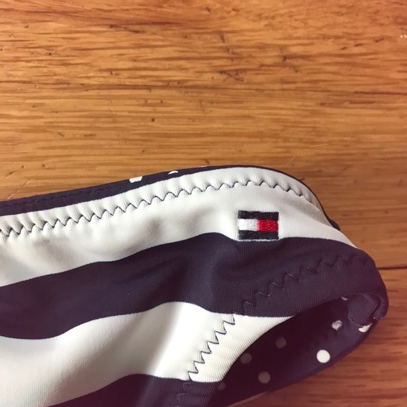 Tommy Hilfiger Reversible Bikini Size M - Picture 8 of 8